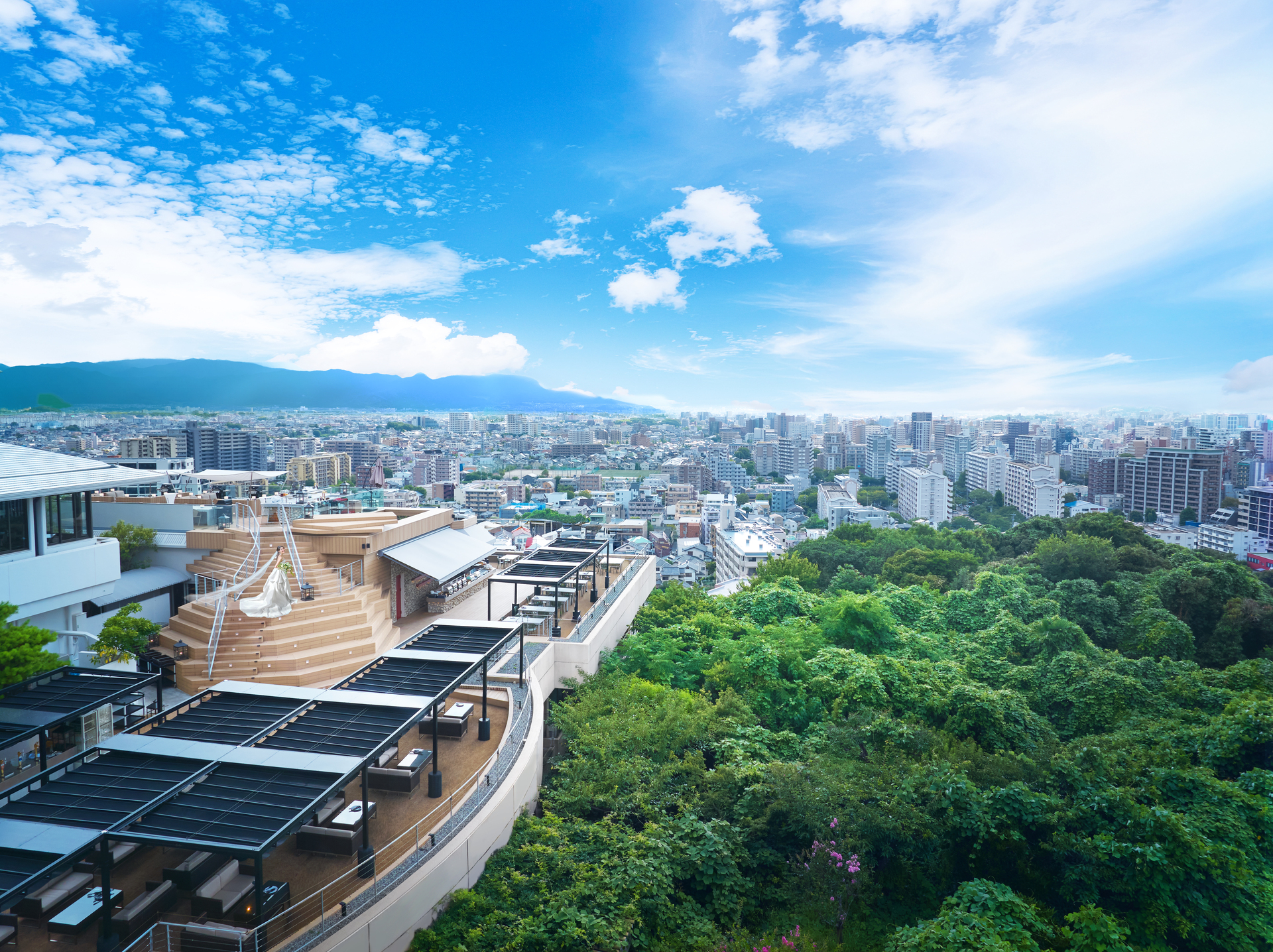 都心10分とは思えない 森と空のロケーション